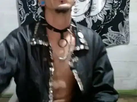 tayler punk noise online show from December 28, 2024, 6:29 pm