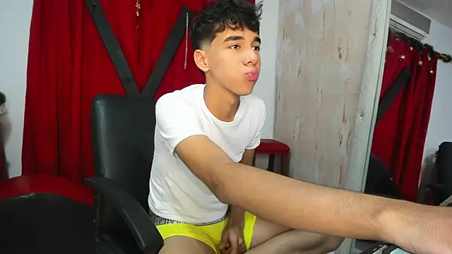 Harry LatinBoy online show from December 12, 2024, 9:37 pm