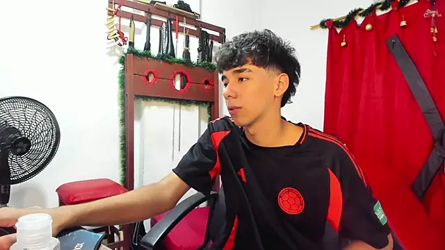 Harry LatinBoy online show from December 16, 2024, 10:34 pm