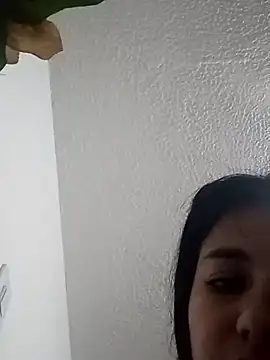 Naomy veracruz  online show from March 8, 2026, 10:51 am