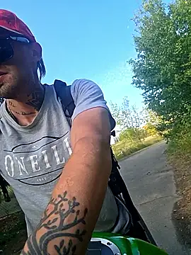 Snapshot of Fuckboy4public chatting on September 12, 2025, 4:29 pm Fuckboy4public online show from September 12, 2025, 4:29 pm