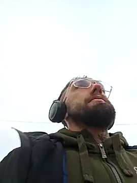 Snapshot of Fuckboy4public chatting on October 21, 2025, 9:14 pm Fuckboy4public online show from October 21, 2025, 9:14 pm