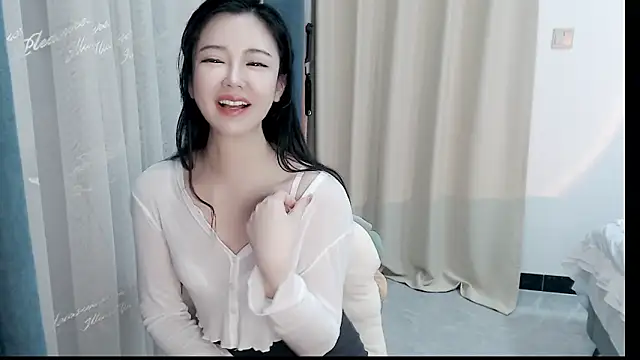 zoe-keke online show from March 2, 2025, 2:15 pm