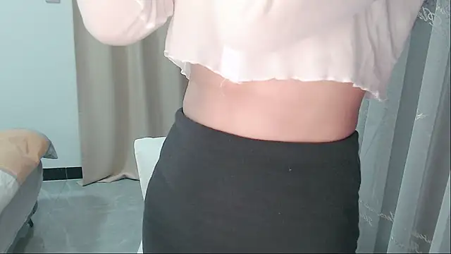 zoe-keke online show from March 18, 2025, 11:11 am