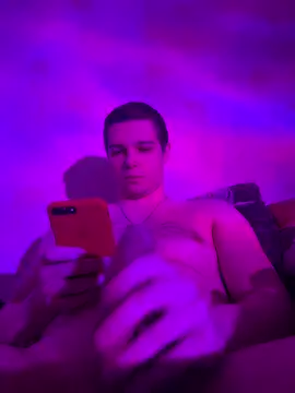 1CandyBoy online show from December 3, 2024, 1:17 pm