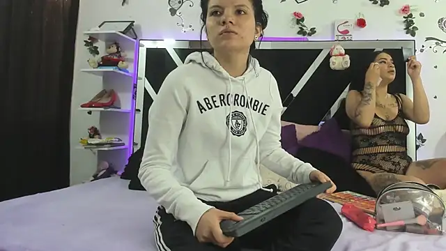 Snapshot of abby_eemily chatting on October 1, 2025, 12:09 pm abby eemily online show from October 1, 2025, 12:09 pm