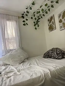 LollaByer online show from March 28, 2026, 9:05 pm