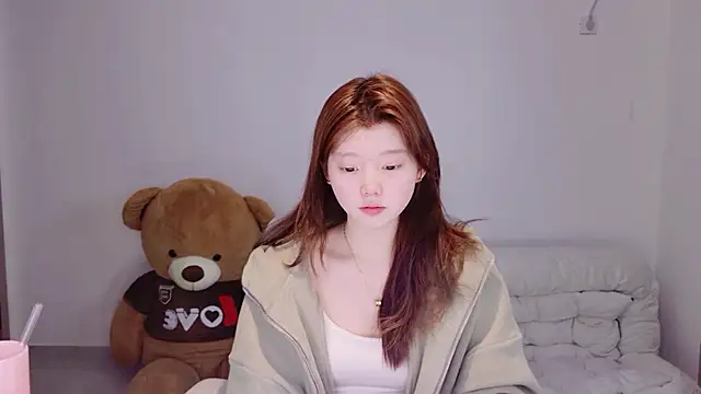 yangyang-1115 online show from February 28, 2026, 5:40 am