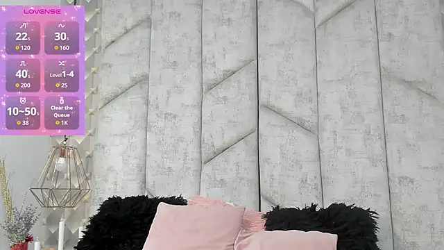 AshleyHill2 online show from December 19, 2025, 3:32 am