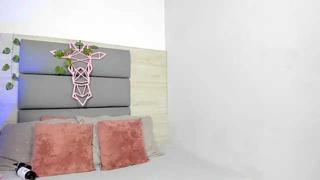 AshleyHill2 online show from November 10, 2025, 3:44 am