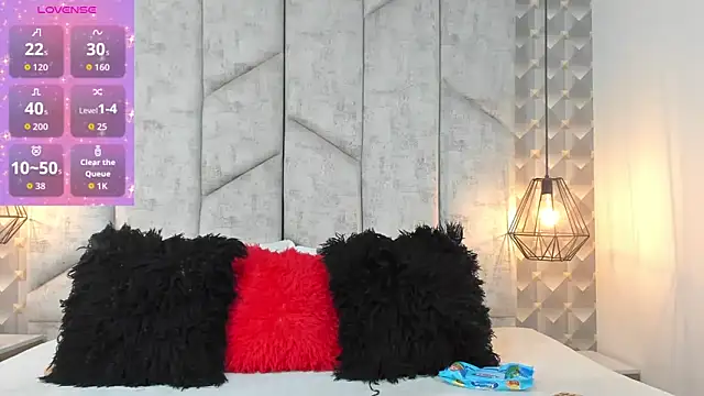 AshleyHill2 online show from January 18, 2026, 1:53 am