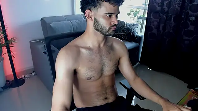 Snapshot of andrewChris_ chatting on February 11, 2025, 5:18 pm andrewChris  online show from February 11, 2025, 5:18 pm