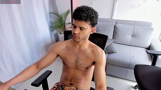 Snapshot of andrewChris_ chatting on March 1, 2025, 3:16 pm andrewChris  online show from March 1, 2025, 3:16 pm