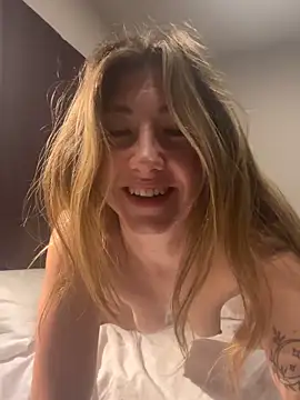 Snapshot of badlills201 chatting on November 23, 2025, 11:20 am badlills201 online show from November 23, 2025, 11:20 am