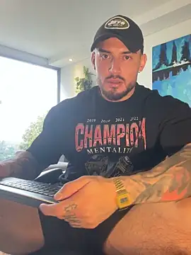 DimitriSullivan  online show from March 4, 2026, 1:19 pm