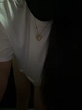 Snapshot of Velyn_18 chatting on February 20, 2026, 6:19 am Velyn 18 online show from February 20, 2026, 6:19 am