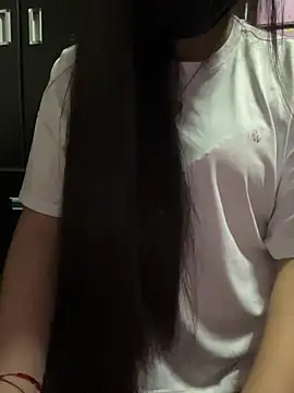 Snapshot of Velyn_18 chatting on February 20, 2026, 6:26 am Velyn 18 online show from February 20, 2026, 6:26 am