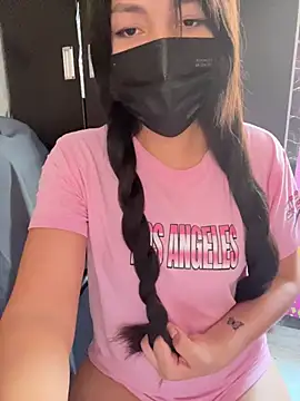 Snapshot of Velyn_18 chatting on February 7, 2026, 6:49 pm Velyn 18 online show from February 7, 2026, 6:49 pm