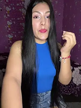 Snapshot of Velyn_18 chatting on December 23, 2025, 4:12 am Velyn 18 online show from December 23, 2025, 4:12 am