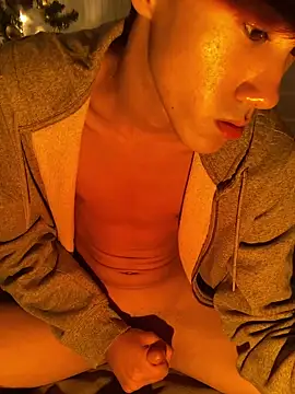 Linc0ln dykes online show from December 15, 2024, 6:40 am