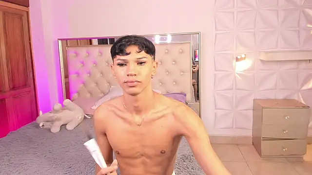 im sebaslopez online show from June 3, 2026, 11:33 am