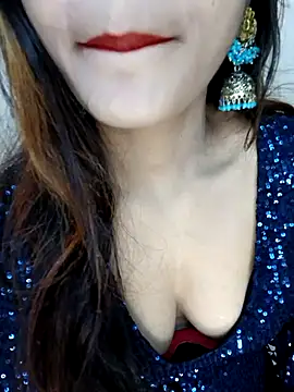 xpihu online show from December 15, 2025, 6:58 pm