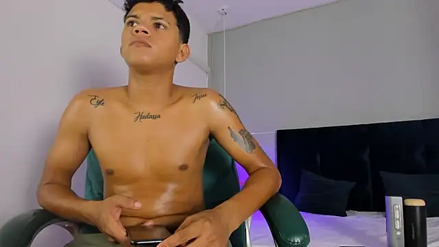 Snapshot of Jeffry_wolvess chatting on February 24, 2026, 12:00 am Jeffry wolvess online show from February 24, 2026, 12:00 am