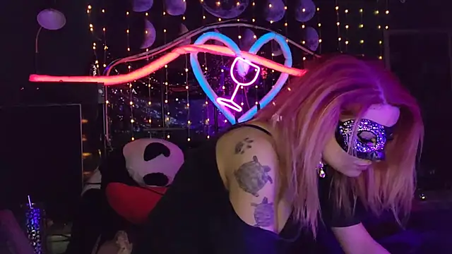 anonymouszN online show from March 13, 2025, 9:48 pm