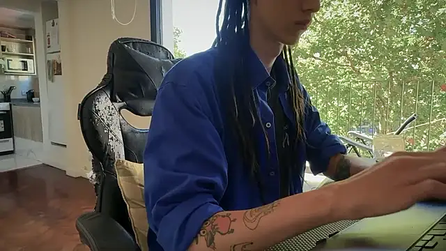 Den BlueXx online show from February 7, 2026, 12:02 pm