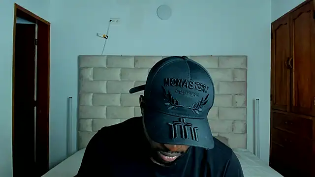 Snapshot of Dylan_Taylor chatting on February 18, 2026, 2:42 am Dylan Taylor online show from February 18, 2026, 2:42 am