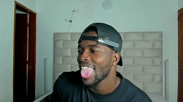 Snapshot of Dylan_Taylor chatting on February 14, 2026, 3:51 am Dylan Taylor online show from February 14, 2026, 3:51 am