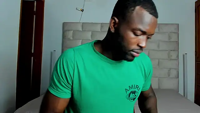 Snapshot of Dylan_Taylor chatting on February 26, 2026, 3:50 am Dylan Taylor online show from February 26, 2026, 3:50 am