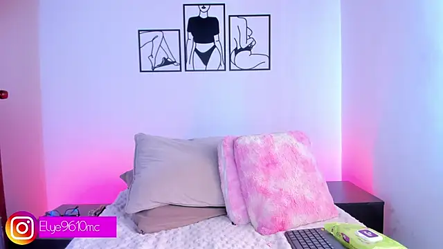 ellie mcdonald online show from July 10, 2026, 9:26 pm