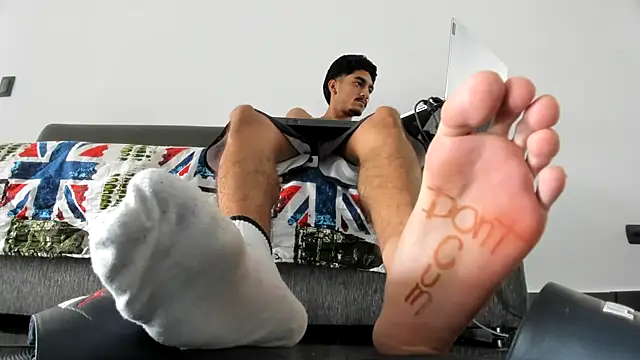 latin bbc online show from October 15, 2025, 4:04 pm