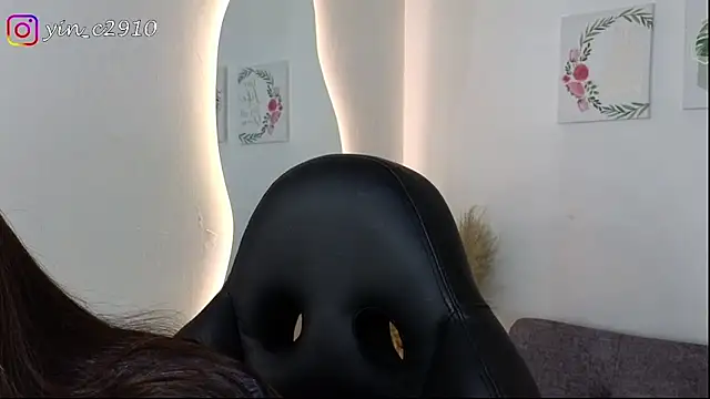 Snapshot of _sweetandreaa_ chatting on December 5, 2024, 11:45 pm sweetandreaa online show from December 5, 2024, 11:45 pm