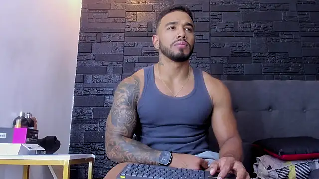 Snapshot of bruno_miller_ chatting on January 11, 2026, 8:49 pm bruno miller online show from January 11, 2026, 8:49 pm