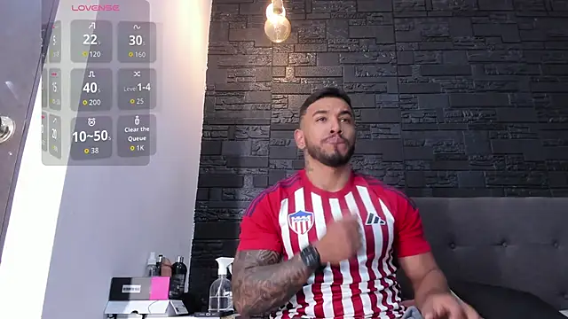 Snapshot of bruno_miller_ chatting on November 23, 2025, 8:30 pm bruno miller online show from November 23, 2025, 8:30 pm