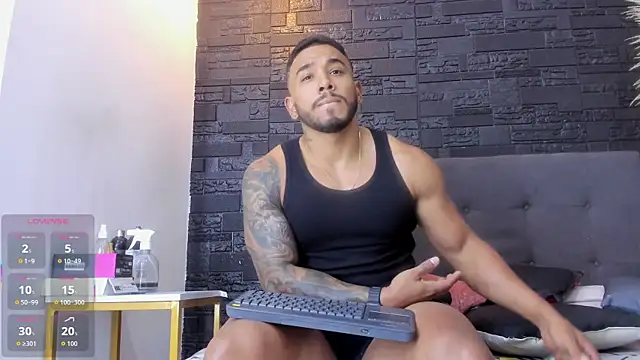 Snapshot of bruno_miller_ chatting on December 22, 2025, 8:42 pm bruno miller online show from December 22, 2025, 8:42 pm