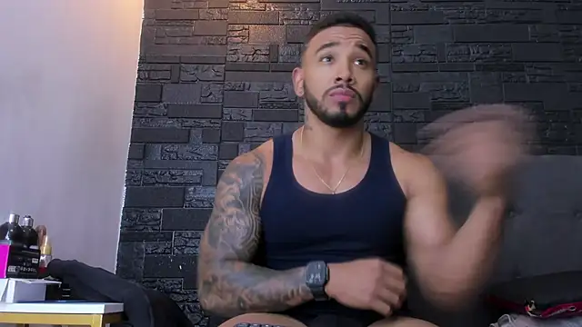 Snapshot of bruno_miller_ chatting on January 10, 2026, 9:10 pm bruno miller online show from January 10, 2026, 9:10 pm