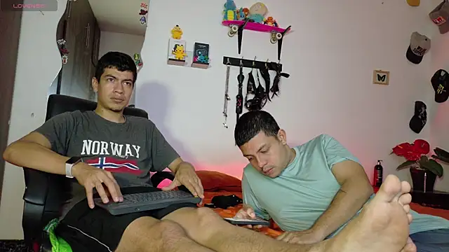 Nymphobuddies online show from January 5, 2026, 11:08 pm