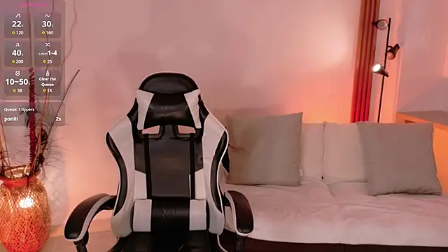 AnabelWolf online show from April 24, 2026, 5:37 pm