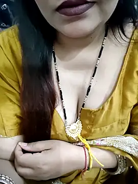 Snapshot of Mayuri77 chatting on April 28, 2026, 9:57 am Mayuri77 online show from April 28, 2026, 9:57 am