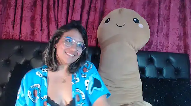 Pandoracherry online show from January 12, 2025, 9:30 am