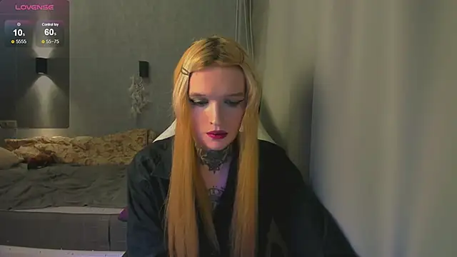 Simona Rain online show from November 25, 2025, 9:59 pm