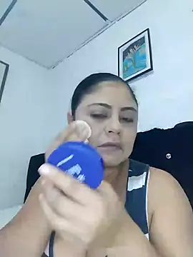 ElizabethWeil online show from December 3, 2025, 11:42 am