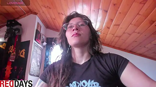 Snapshot of Darkness_jones_ chatting on May 11, 2026, 5:21 pm Darkness jones online show from May 11, 2026, 5:21 pm