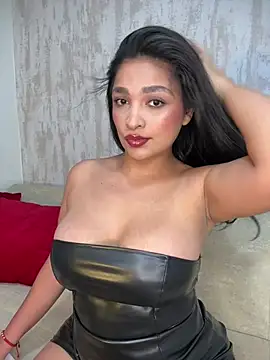 Snapshot of AdeleGray chatting on June 24, 2026, 11:02 pm AdeleGray online show from June 24, 2026, 11:02 pm