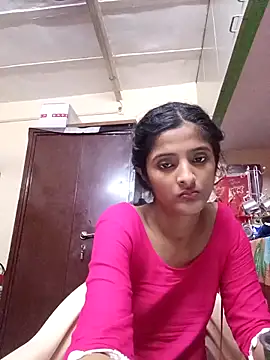 BabySlimmy10 online show from September 24, 2025, 8:04 pm