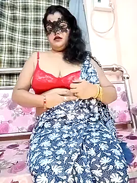 Snapshot of hottbabycam chatting on June 26, 2026, 2:45 pm hottbabycam online show from June 26, 2026, 2:45 pm