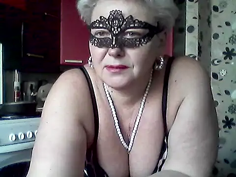 Lisa Suzie online show from March 12, 2026, 7:45 am